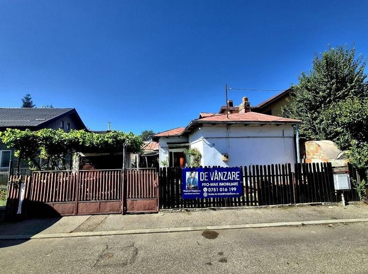 Casă individuală cu 2 camere cu Canalizare în Central