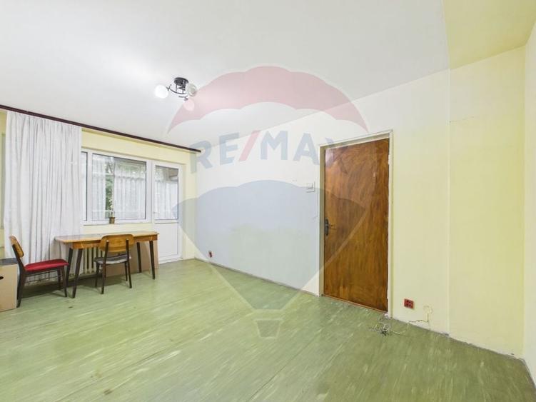 Apartament cu 2 camere semidecomandat, mobilat în Berceni
