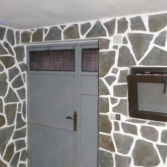Casă cu 5 camere cu Teren 505 Mp în Câmpinița