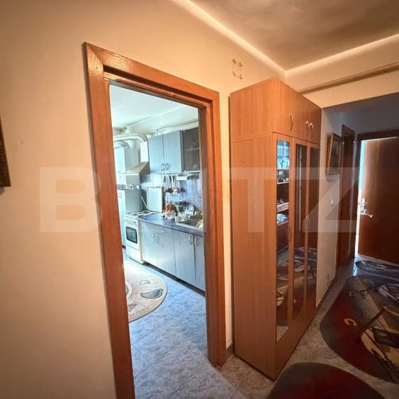 Apartament cu 2 camere decomandat, mobilat în Central