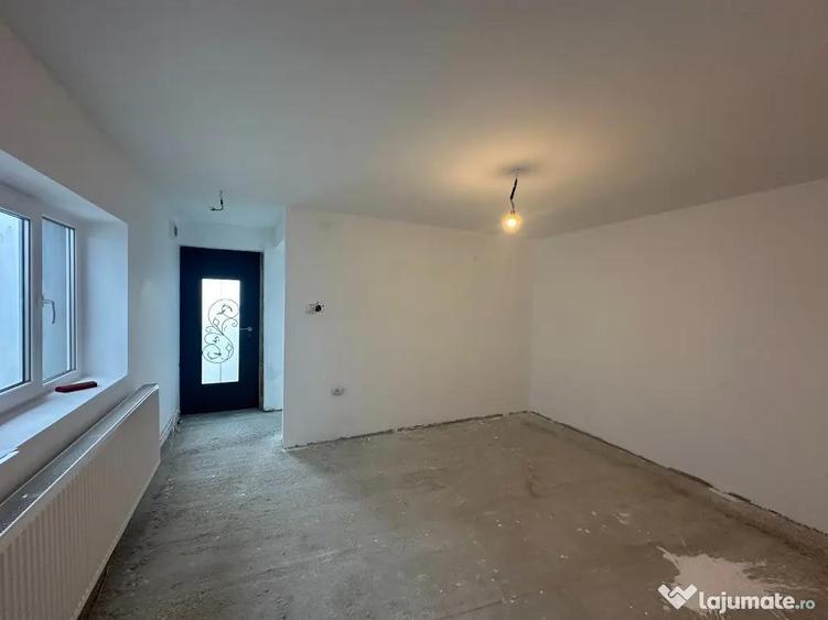 Casă cu 2 camere cu Teren 161 Mp în Rudului