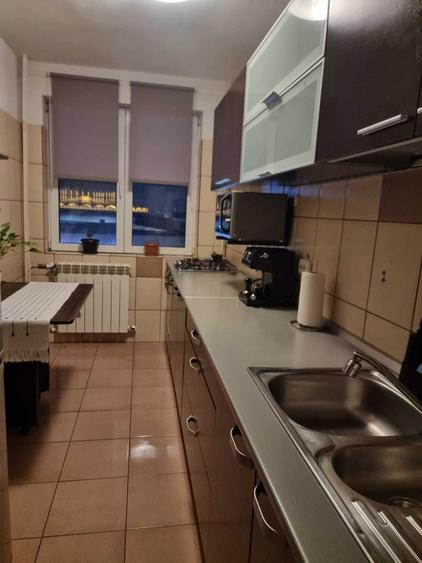 Apartament cu 3 camere decomandat, mobilat în Pantelimon