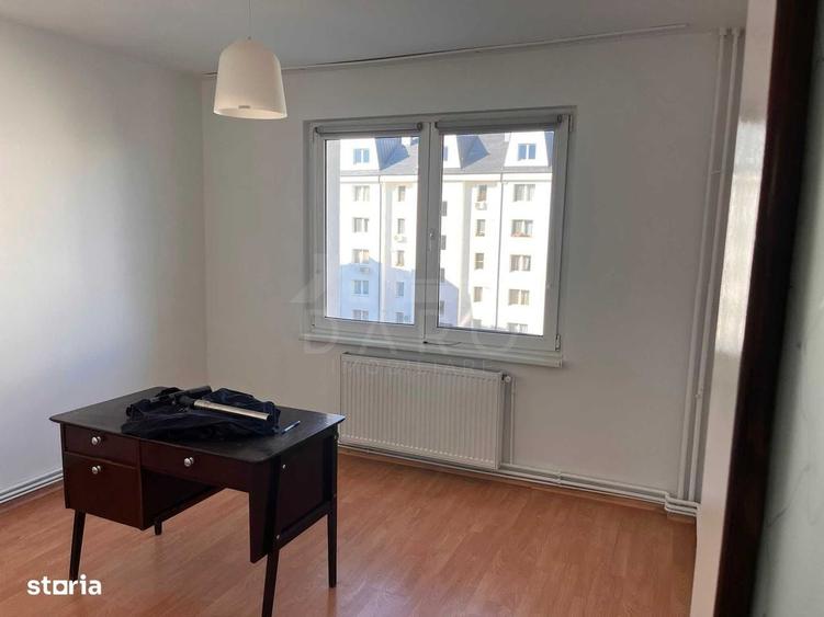 Apartament cu 3 camere în Criș