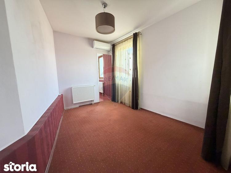 Casă cu 5 camere cu Teren 122 Mp în Iancului