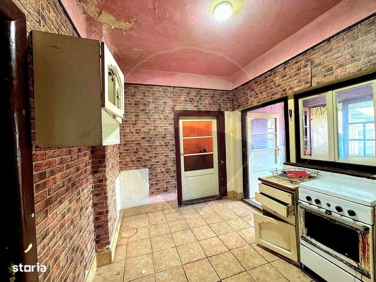 Casă cu 3 camere în Nădab