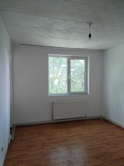Apartament cu 2 camere decomandat în Turnu Măgurele