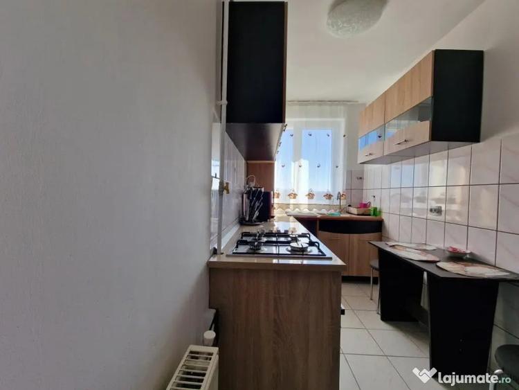 Apartament cu 2 camere semidecomandat, mobilat în Gării