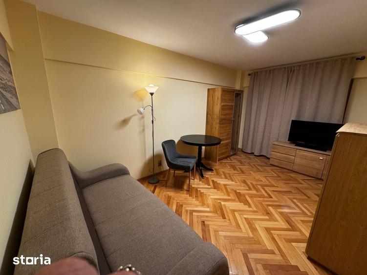 Garsonieră decomandată în Astra