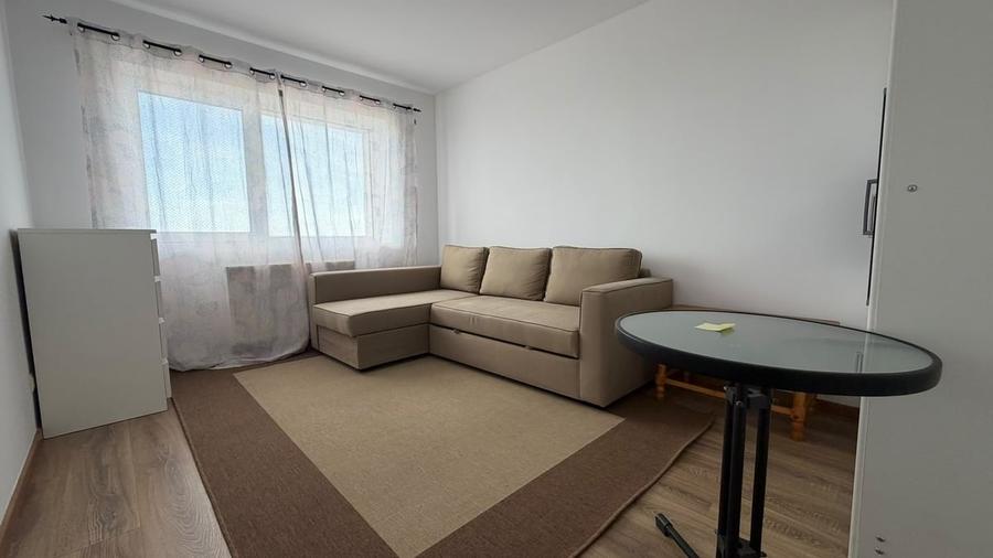 Apartament cu 3 camere semidecomandat în Chibrit