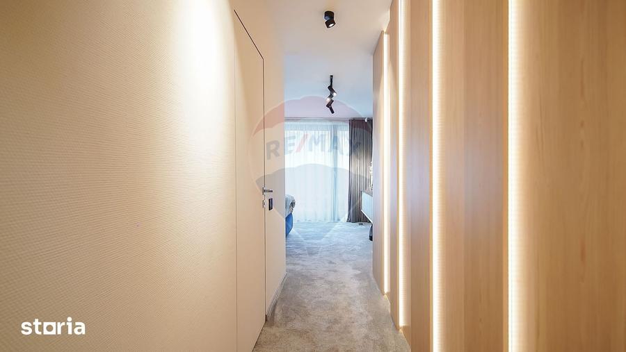 Apartament cu 3 camere în Schei