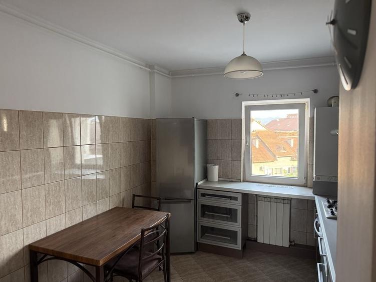 Apartament cu 2 camere decomandat în Ultracentral