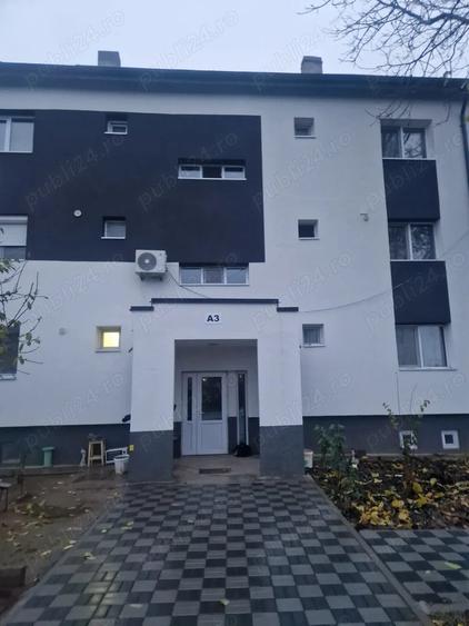 Apartament cu 4 camere decomandat în Șimian