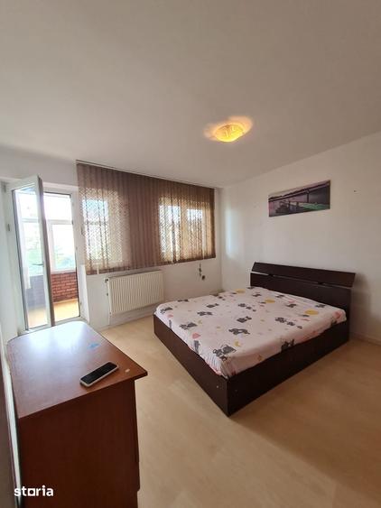 Apartament cu 3 camere decomandat în Mioriței