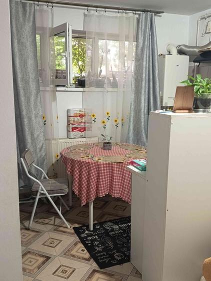 Apartament 2 camere sector 4, 39mp - 4