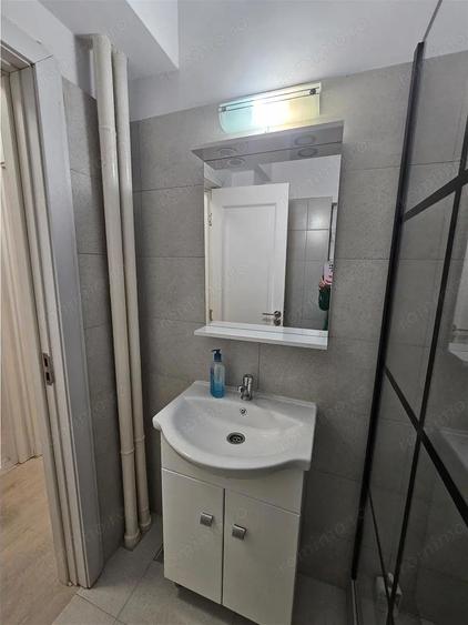 Apartament cu 2 camere semidecomandat, mobilat în Dorobanți