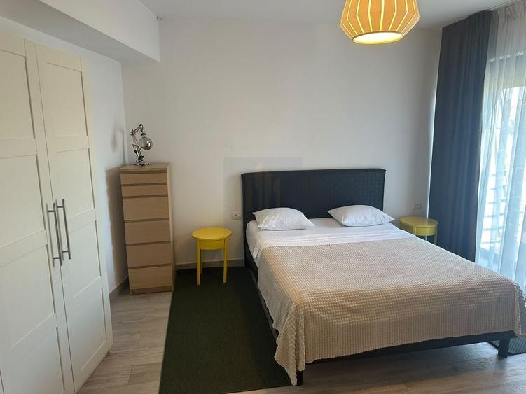 Apartament cu 4 camere decomandat, mobilat în Cotroceni