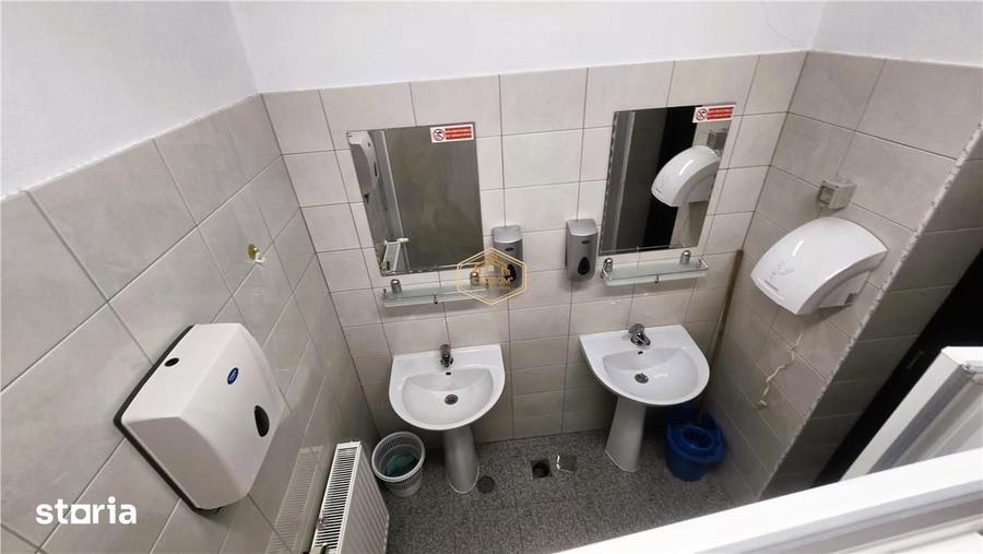Spațiu comercial, de 320 mp, în Central