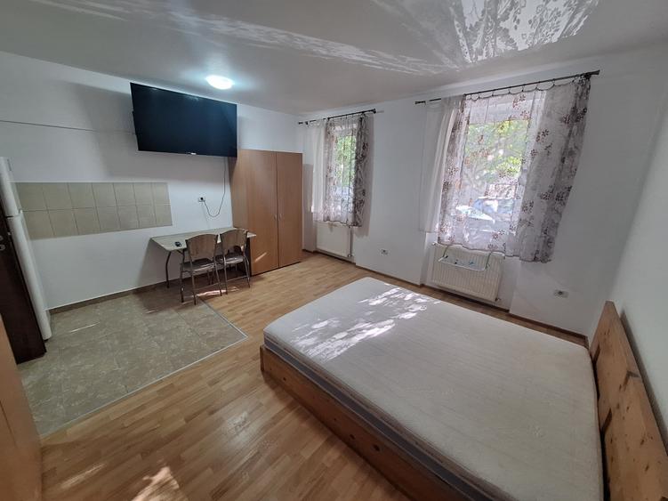 Garsonieră decomandată în Complex Studențesc