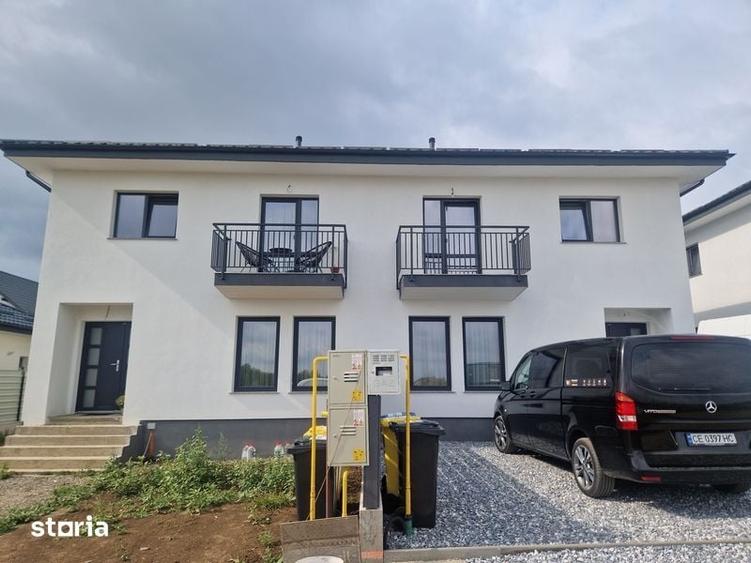 Casă cu 4 camere cu Teren 100 Mp în Ipotești