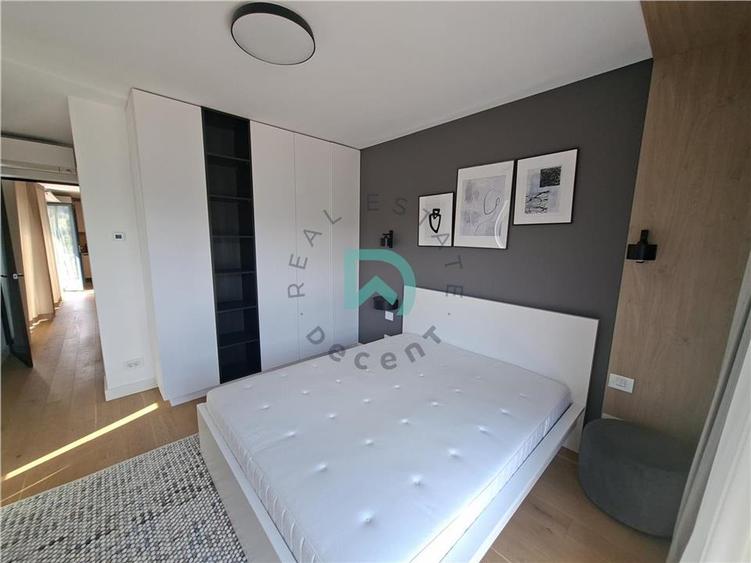 Apartament cu 3 camere decomandat în Drumul Poienii