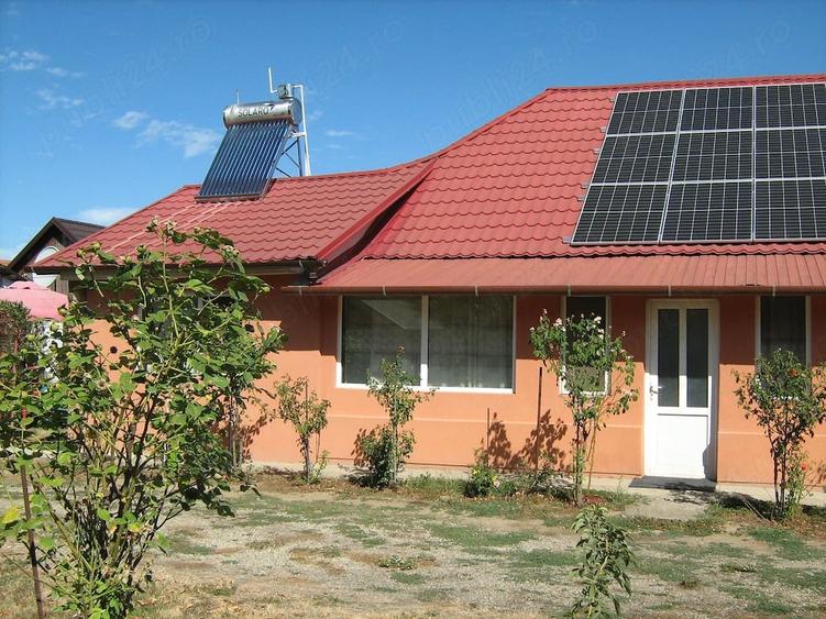 Casă cu 3 camere cu Teren 2000 Mp în Cihei