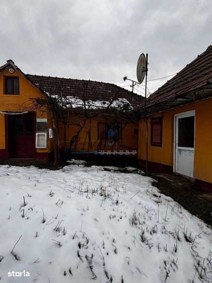 Casă cu 4 camere cu Teren 2780 Mp în Ohaba