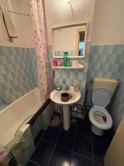 Apartament cu 3 camere decomandat, mobilat în Central
