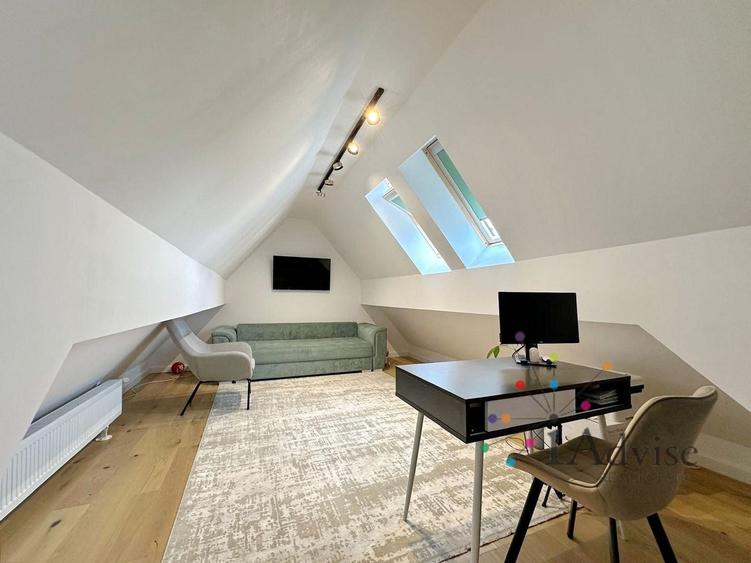 Apartament cu 4 camere decomandat, mobilat în Brașovul Vechi