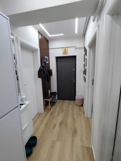 Apartament cu 2 camere decomandat în Sânpetru