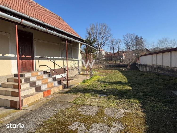 Casă cu 3 camere cu Teren 1500 Mp în Central