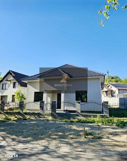 Casă cu 7 camere cu Teren 700 Mp în Sântandrei