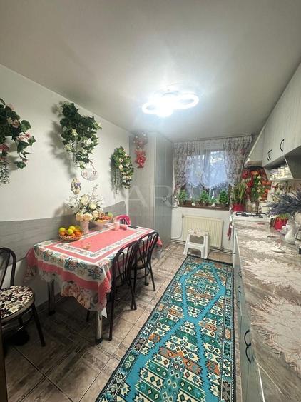 Casă individuală cu 2 camere cu Canalizare în Dâmbul Rotund