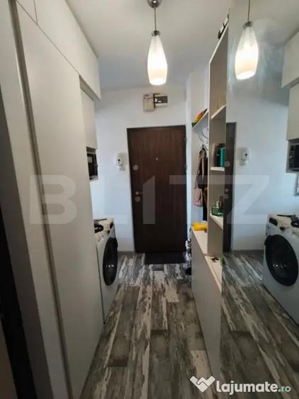 Apartament cu 2 camere semidecomandat în Craiovița Nouă