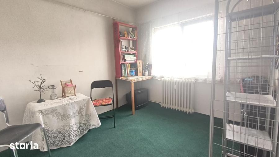 Apartament cu 2 camere decomandat în Piața Centrală