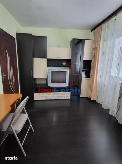 Apartament cu 2 camere decomandat în Gară