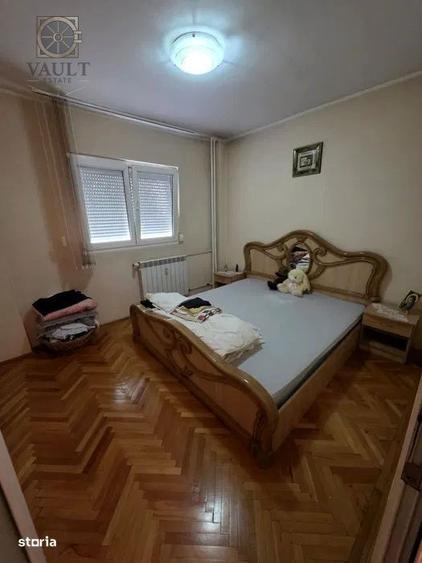 Apartament cu 3 camere semidecomandat, mobilat în Pantelimon