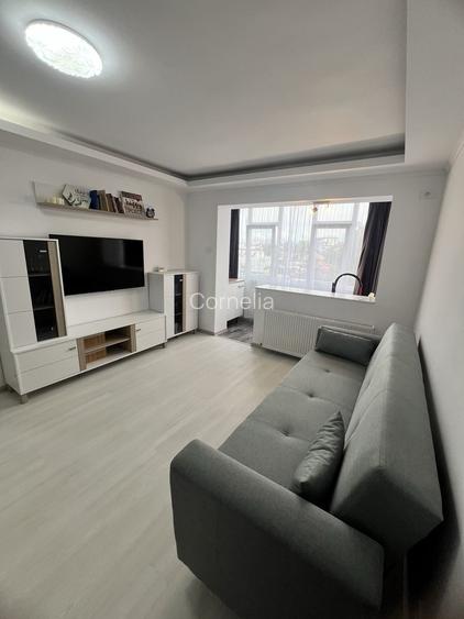 Vand apartament 2 camere, 50 mp Zona Ultracentrala, Navodari (Etaj 3)