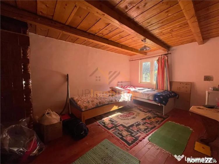 Casă cu 6 camere cu Teren 325 Mp în Remeți
