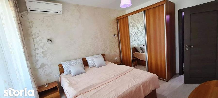 Apartament cu 2 camere decomandat, mobilat în Central