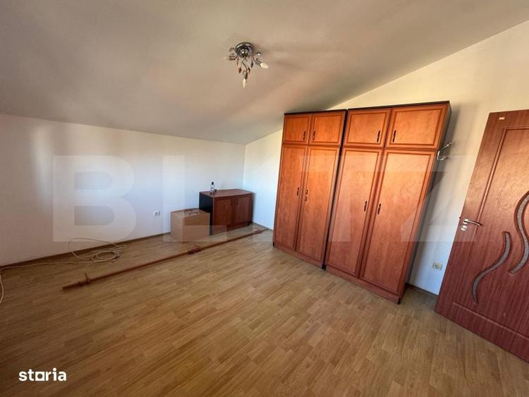 Casă cu 4 camere cu Teren 650 Mp în Bariera Vâlcii
