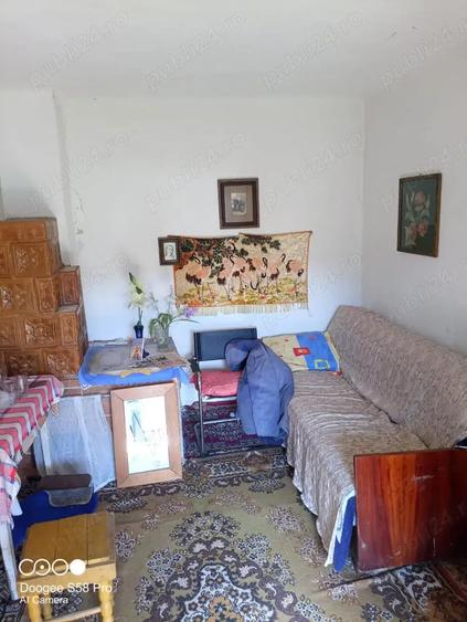 Casă cu 2 camere cu Teren 6700 Mp în Filipeștii de Târg