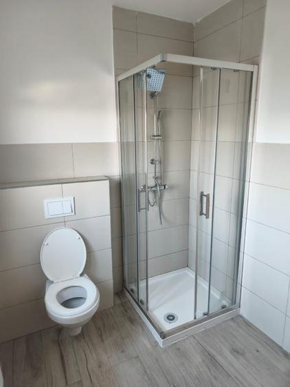 Apartament cu 3 camere decomandat în Ghirodei
