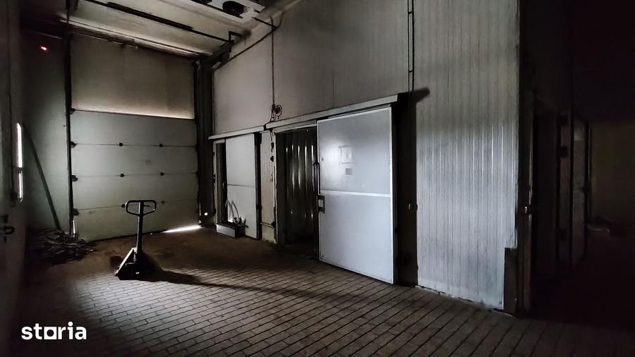 Spațiu comercial, de 1,000 mp, în Sud
