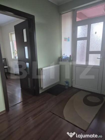 Casă cu 4 camere cu Teren 1270 Mp în Sâncraiu de Mureș