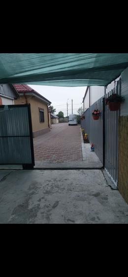 Casă cu 4 camere în Exterior Vest