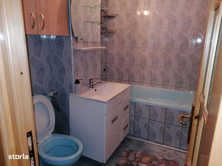 Apartament cu 2 camere, mobilat în Central