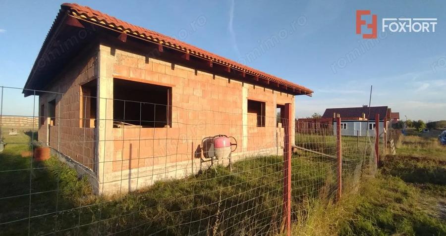 Casă cu 4 camere cu Teren 499 Mp în Becicherecu Mic