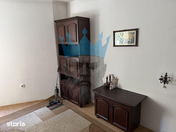 Apartament cu 3 camere în P-ța Rosetti