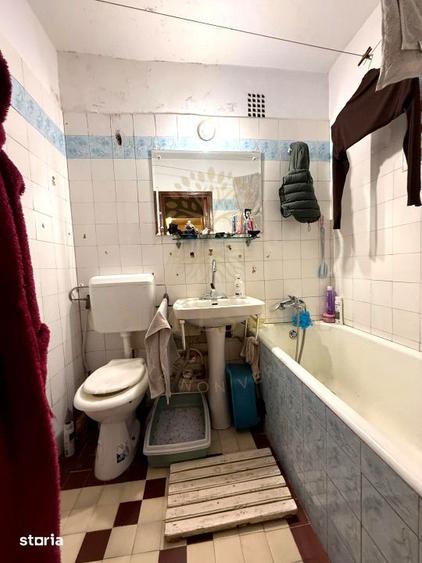 Apartament cu 4 camere decomandat în Drumul Taberei