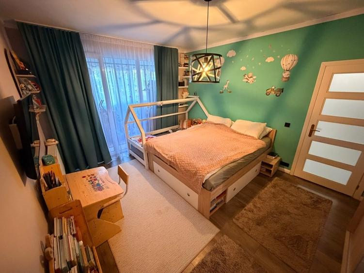 Apartament cu 2 camere decomandat, mobilat în Florești